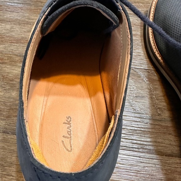 Clarks Atticus Perforated Gray Suede Leather Dress Shoes Mens 10.5 US 45 EU - Picture 9 of 11